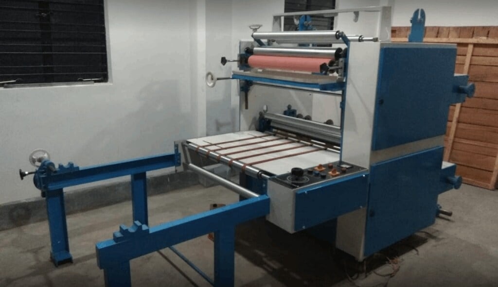 83569paper-plate-making-machine-51-385017510-rolbt.jpg